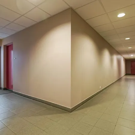 Spacious With Sauna In City Center アパート *